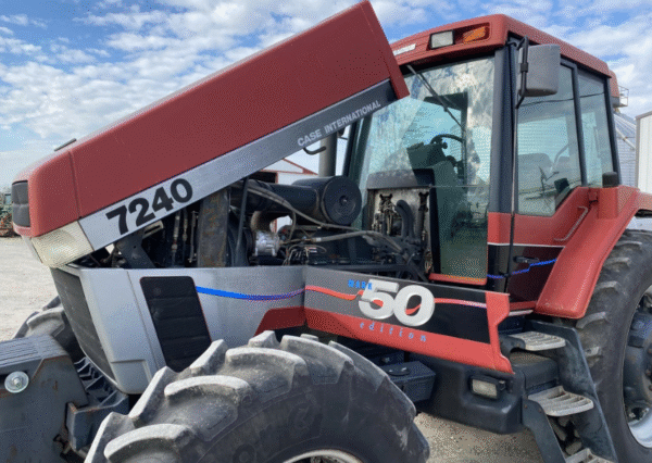 1995 CASE IH 7240 TRACTOR 4WD - Image 3