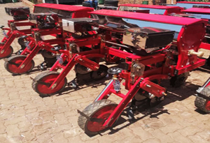 4 ROW FM PLANTER