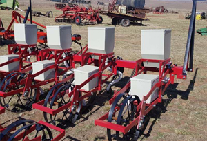 4 ROW PLANTER