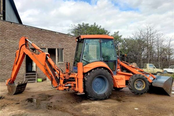 Fiat Kobelco 86B TLB Tractor