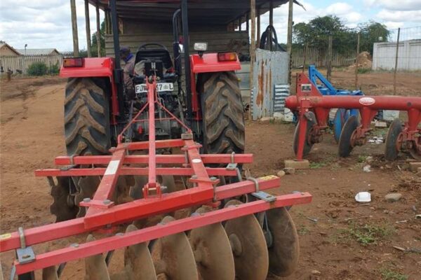 Massey Ferguson 268 4WD - Image 6