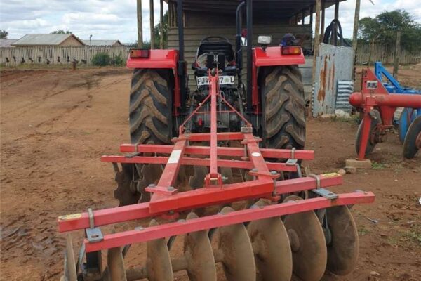 Massey Ferguson 268 4WD - Image 7