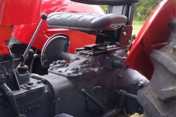 Massey Ferguson 135 4WD - Image 10