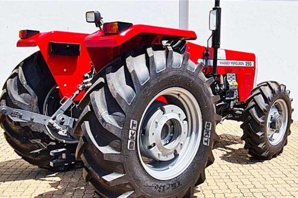 Massey Ferguson 290 4WD - Image 2