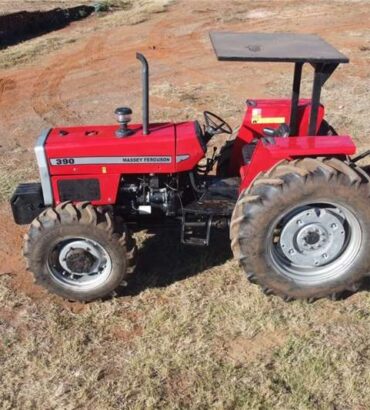 Massey Ferguson 390 4WD