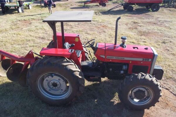 Massey Ferguson 390 4WD - Image 2