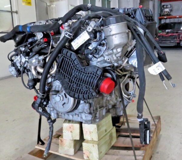 Mercedes ML350 Engine - Image 3