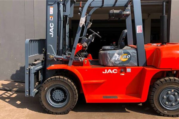 JAC Diesel forklift CPCD50 5.0TON 4.5M FULL FREE Forklifts - Image 2