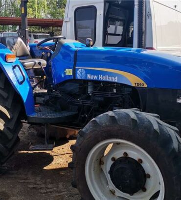 New Holland TD90 4WD Tractor